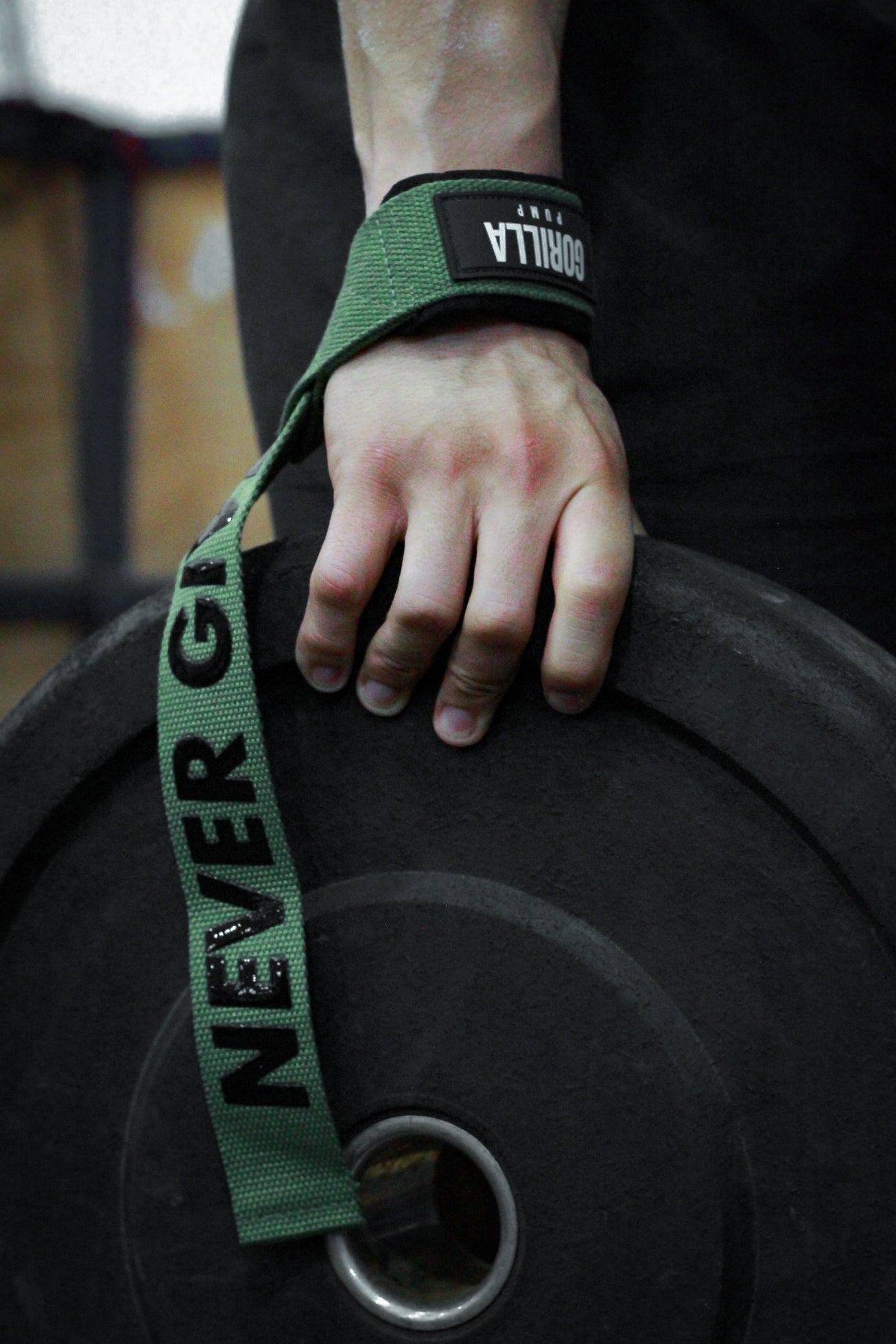 STRAPS "NEVER GIVE UP" GORILLA PUMP