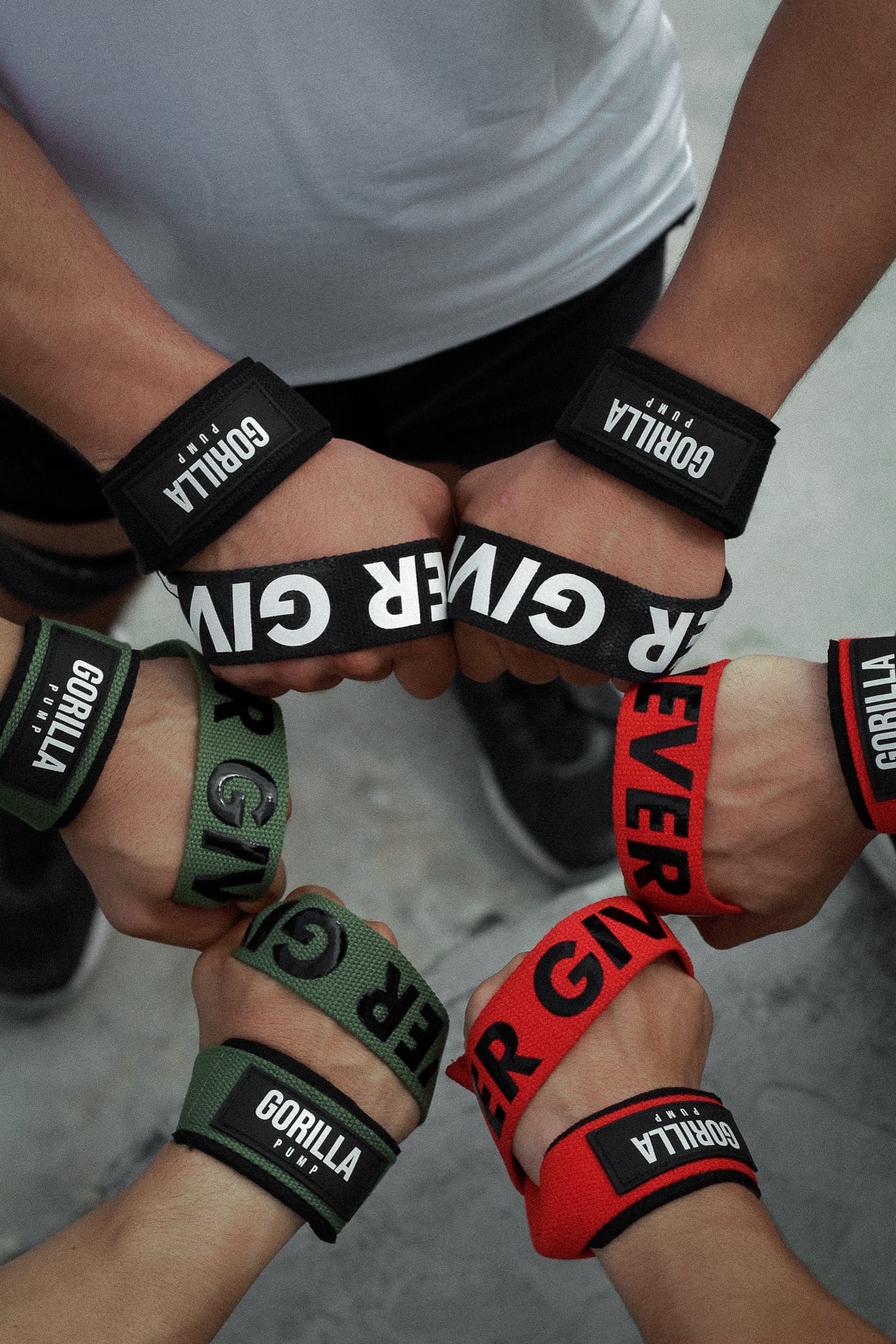 STRAPS "NEVER GIVE UP" GORILLA PUMP