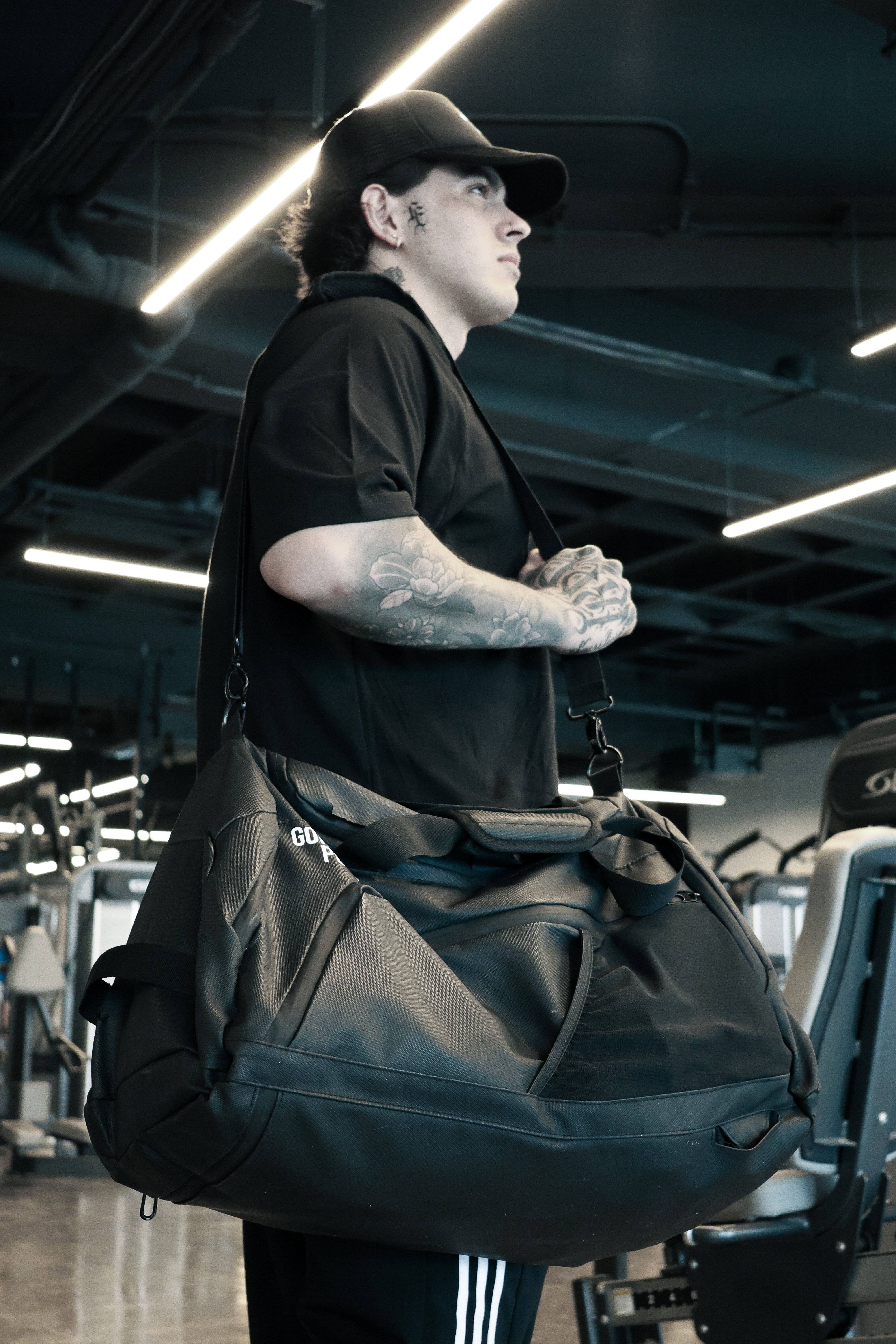 DUFFLE BAG GORILLA PUMP