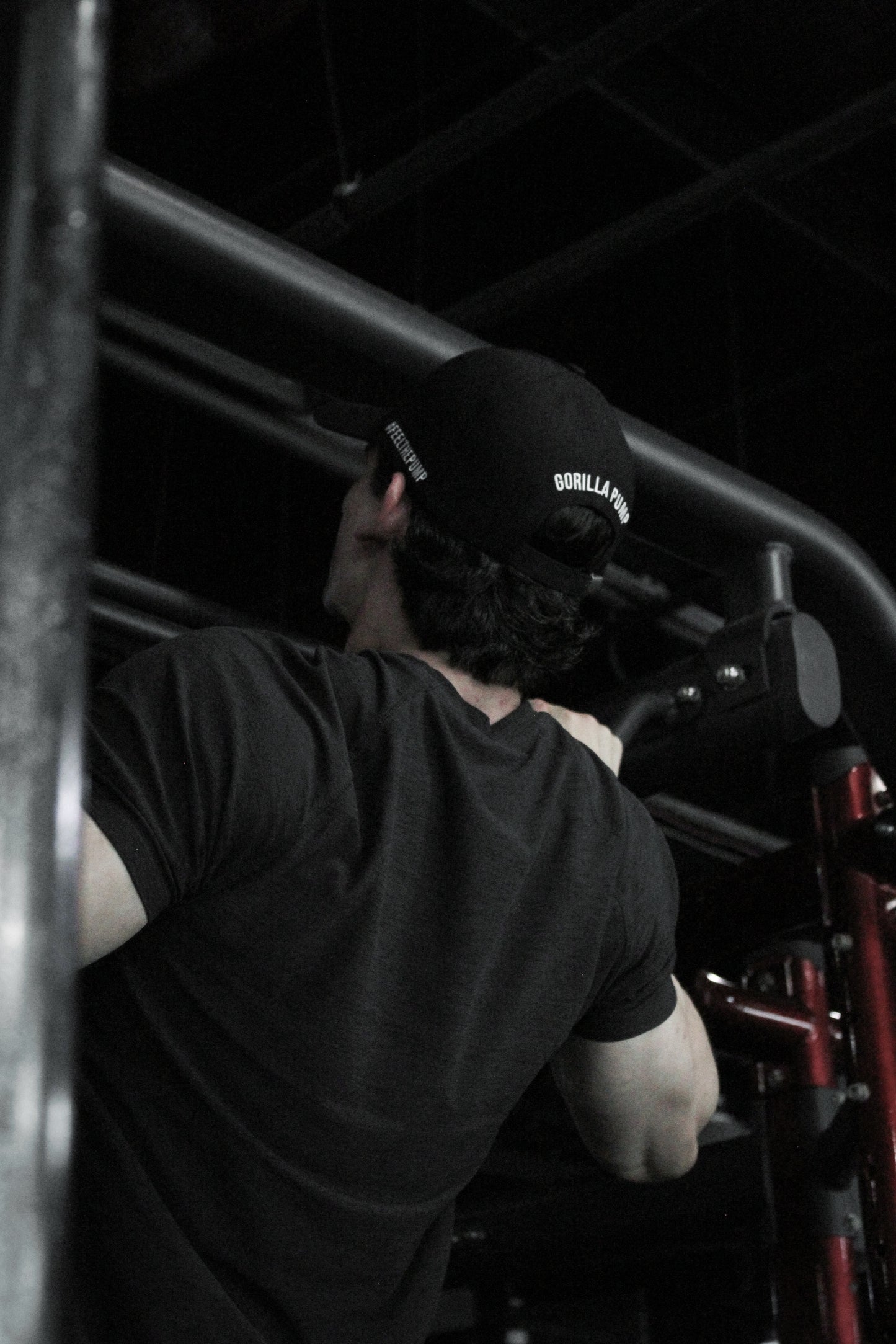 GORRA NEGRA GORILLA PUMP