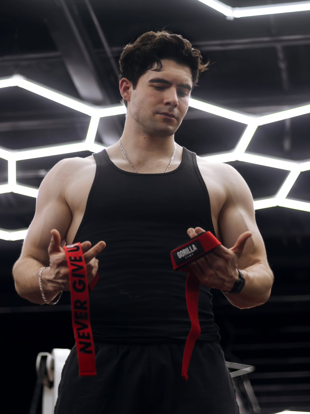 STRAPS "NEVER GIVE UP" GORILLA PUMP