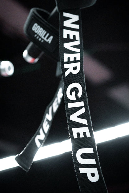 STRAPS "NEVER GIVE UP" GORILLA PUMP
